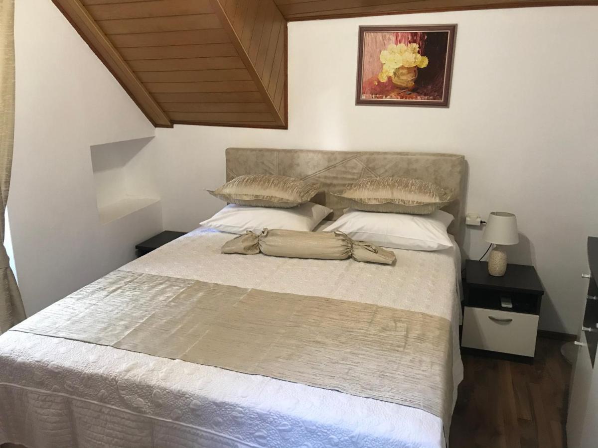 Center Apartment Neno 斯普利特 外观 照片